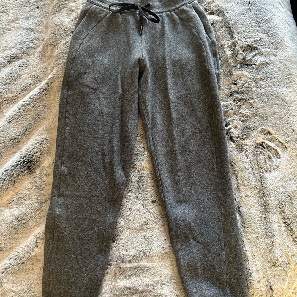 Lulu lemon sweatpants, dark gray, amazing condition.